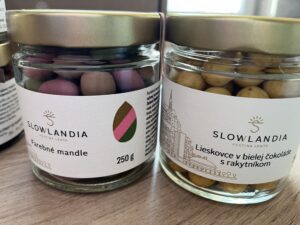 slowlandia, slane mandle s bylinkami, viancne pecenie, slane vianocne pecivo, slane kolaciky recepty, tvarohove pagaciky recept, slowlandia pistacie